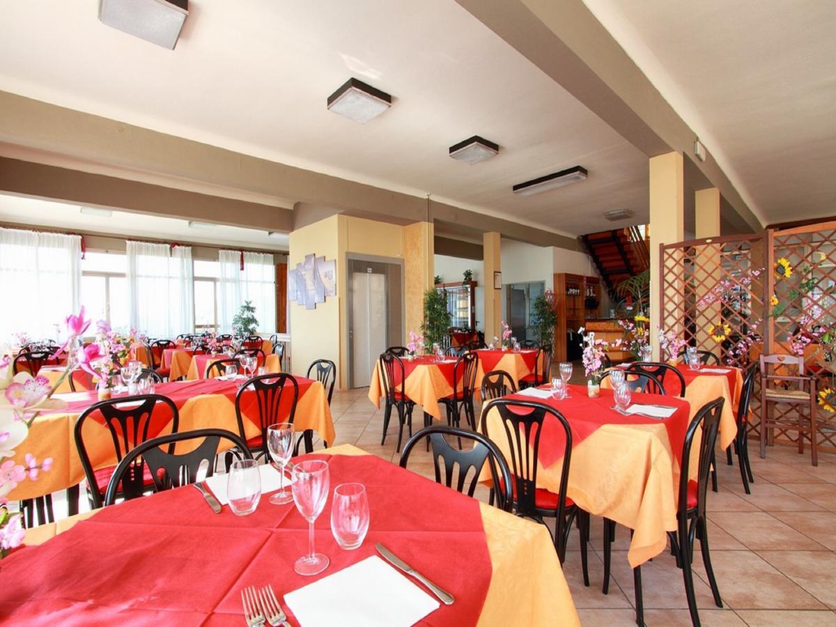 Amelia Dream View Hotel Momigno Buitenkant foto